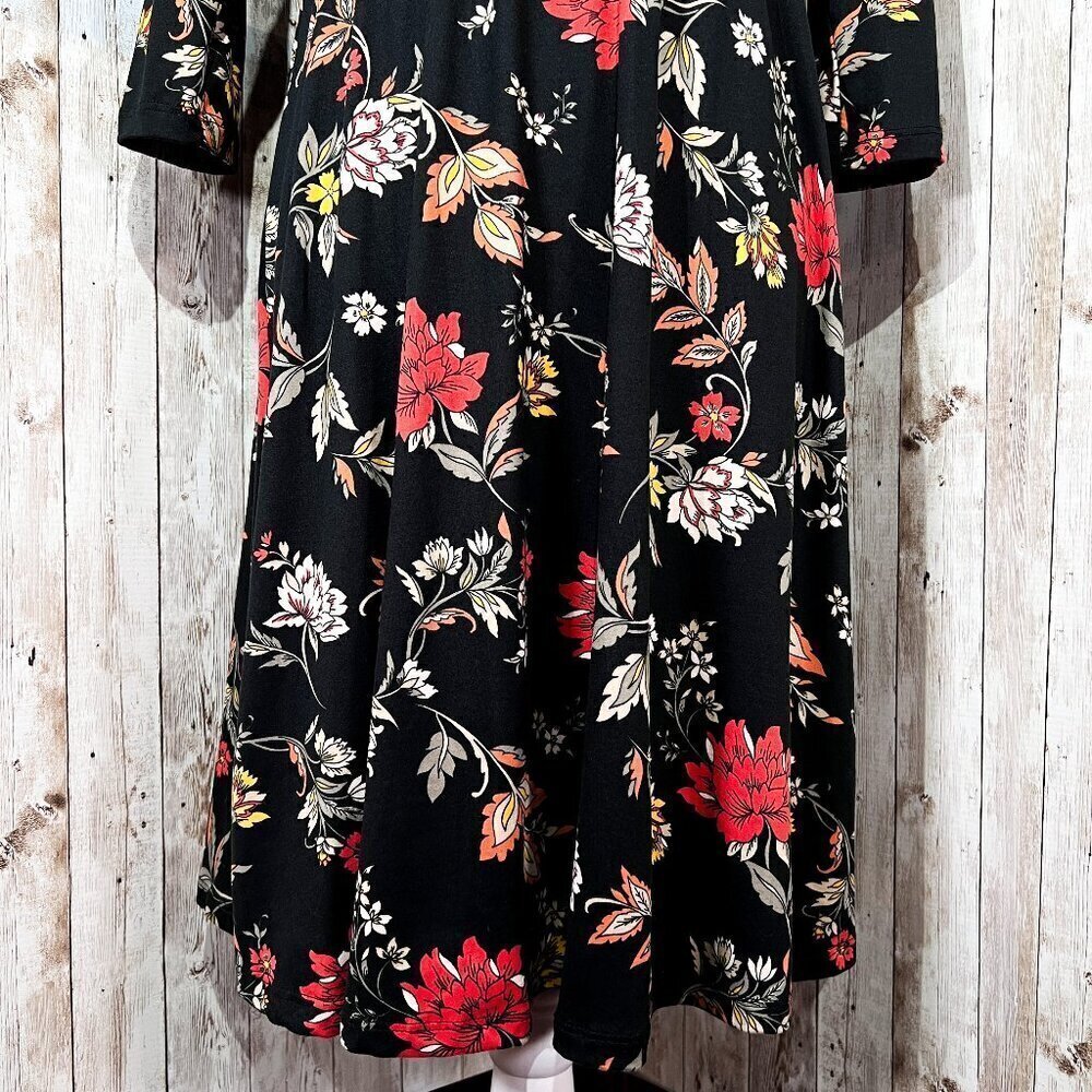 Women's French Grey Maternity Dress | Medium | Black | Floral | Stretch - Picture 8 of 13